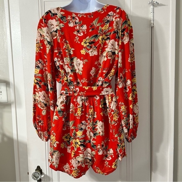 GIBSONLOOK | Red Floral Lindsey
Surplice Romper - Women size large - Picture 7 of 11